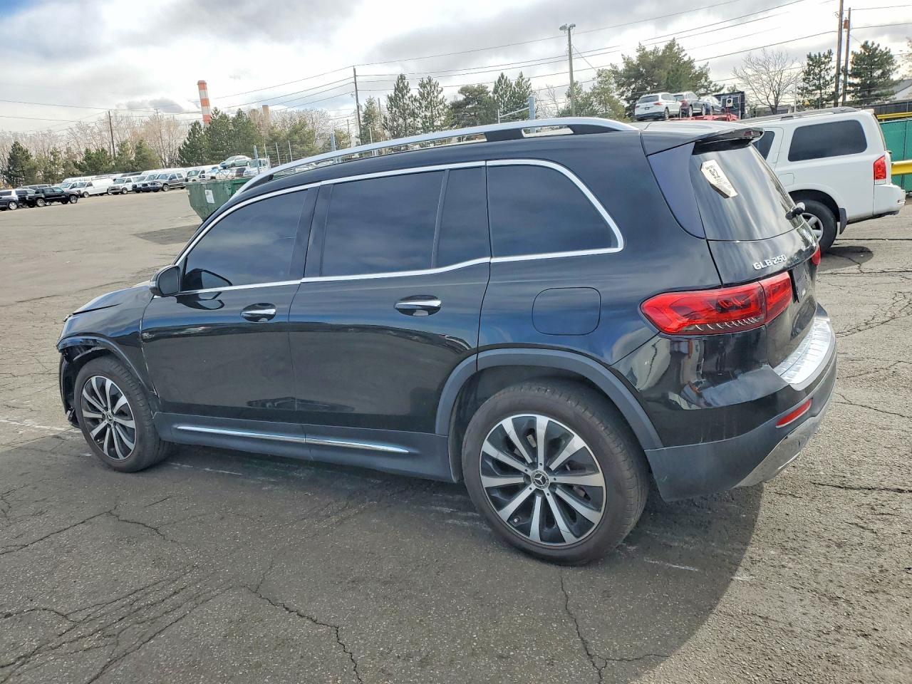 2020 Mercedes-Benz Glb 250 4Matic - zdjęcie 2