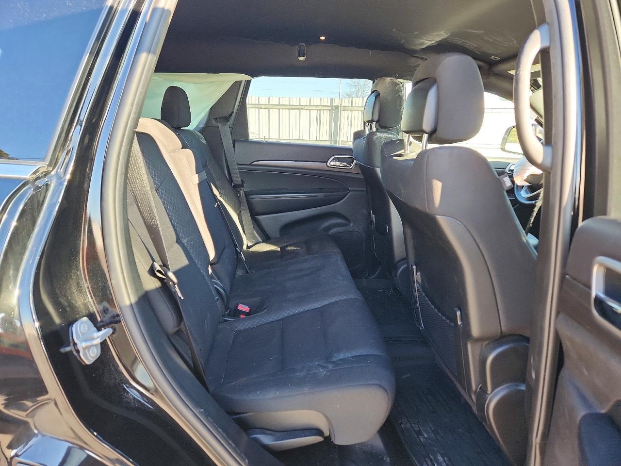 2018 Jeep Grand Cherokee Laredo - zdjęcie 11