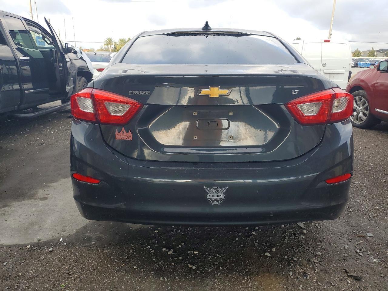 2018 Chevrolet Cruze Lt - zdjęcie 6