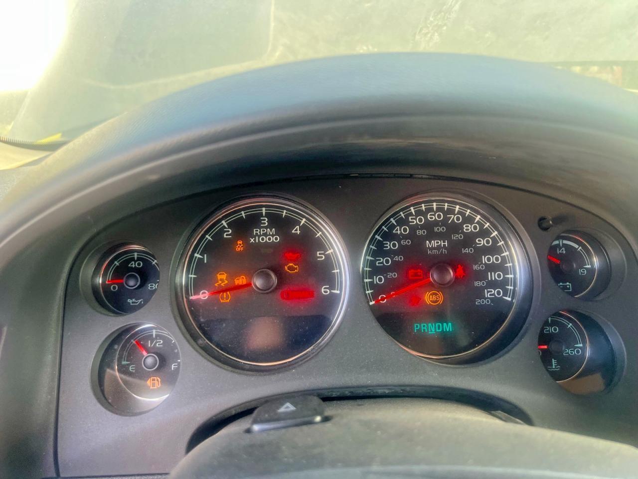 2014 Chevrolet Suburban C1500 Lt - zdjęcie 8