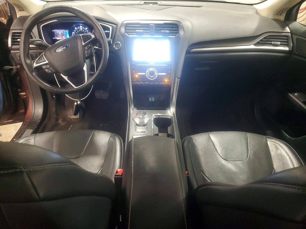 2019 Ford Fusion Titanium - zdjęcie 8