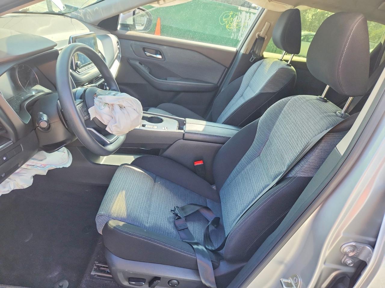 2023 Nissan Rogue Sv - zdjęcie 7