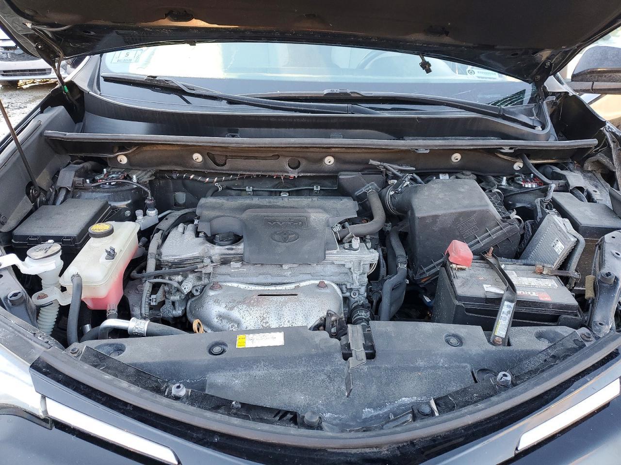 2018 Toyota Rav4 Adventure - zdjęcie 12