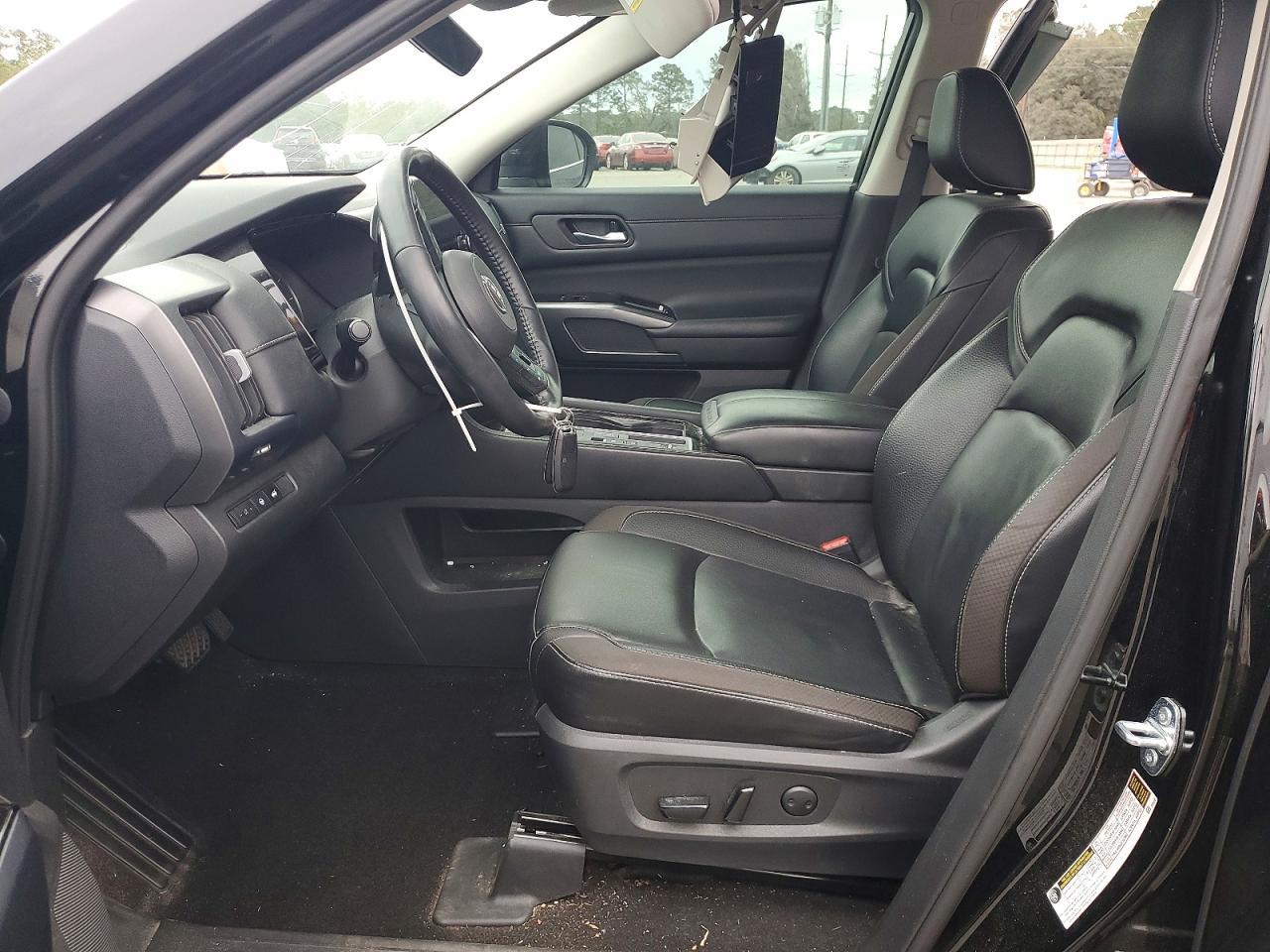 2023 Nissan Pathfinder Sl - zdjęcie 7