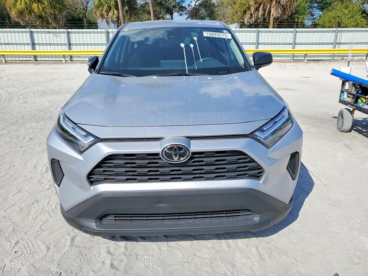 2025 Toyota Rav4 Le - zdjęcie 5