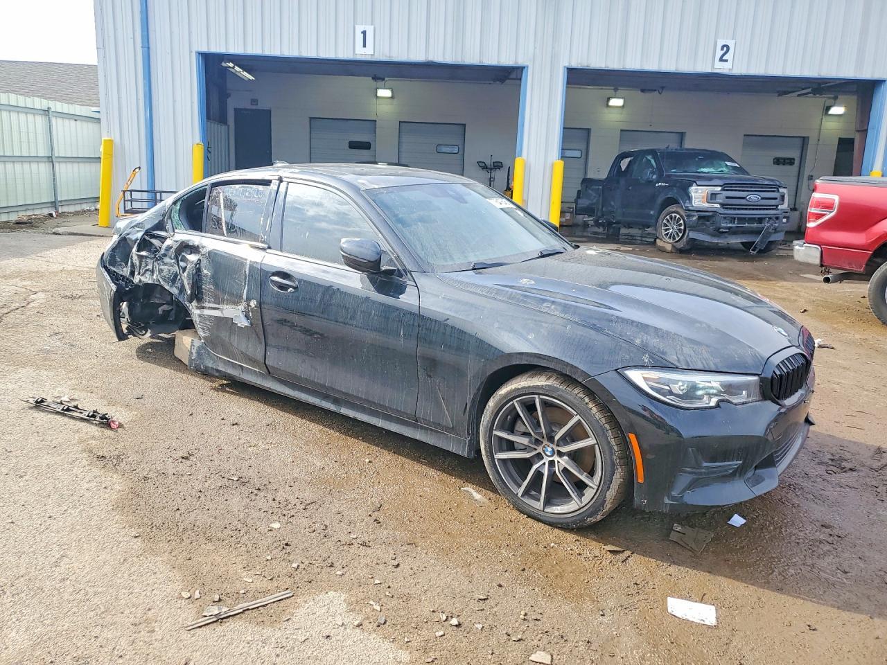 2021 BMW 330Xi - zdjęcie 4