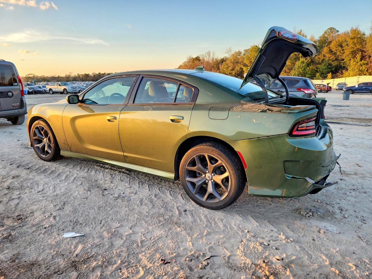 2018 Dodge Charger Sxt Plus - zdjęcie 2