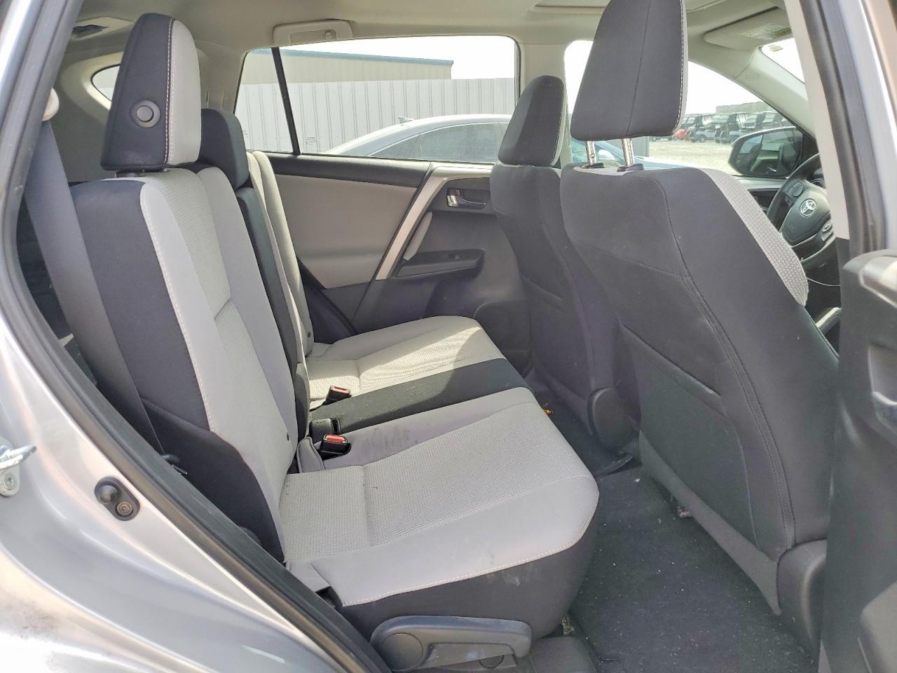 2016 Toyota Rav4 Xle - zdjęcie 11