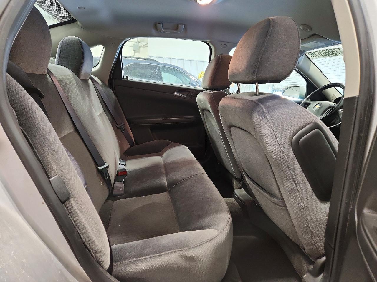 2013 Chevrolet Impala Ls - zdjęcie 10