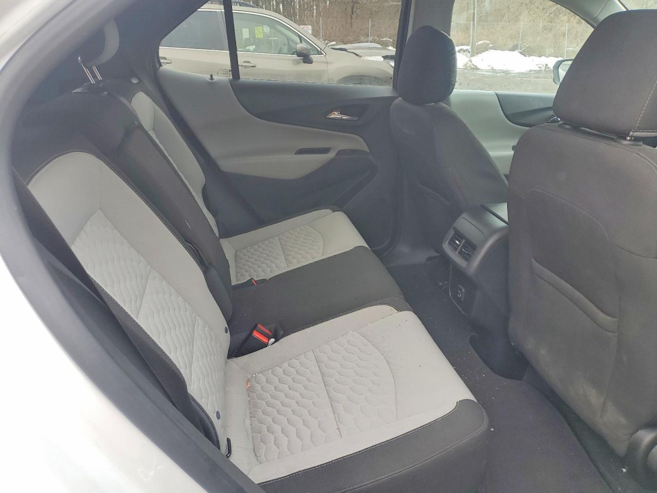 2020 Chevrolet Equinox Ls - zdjęcie 11