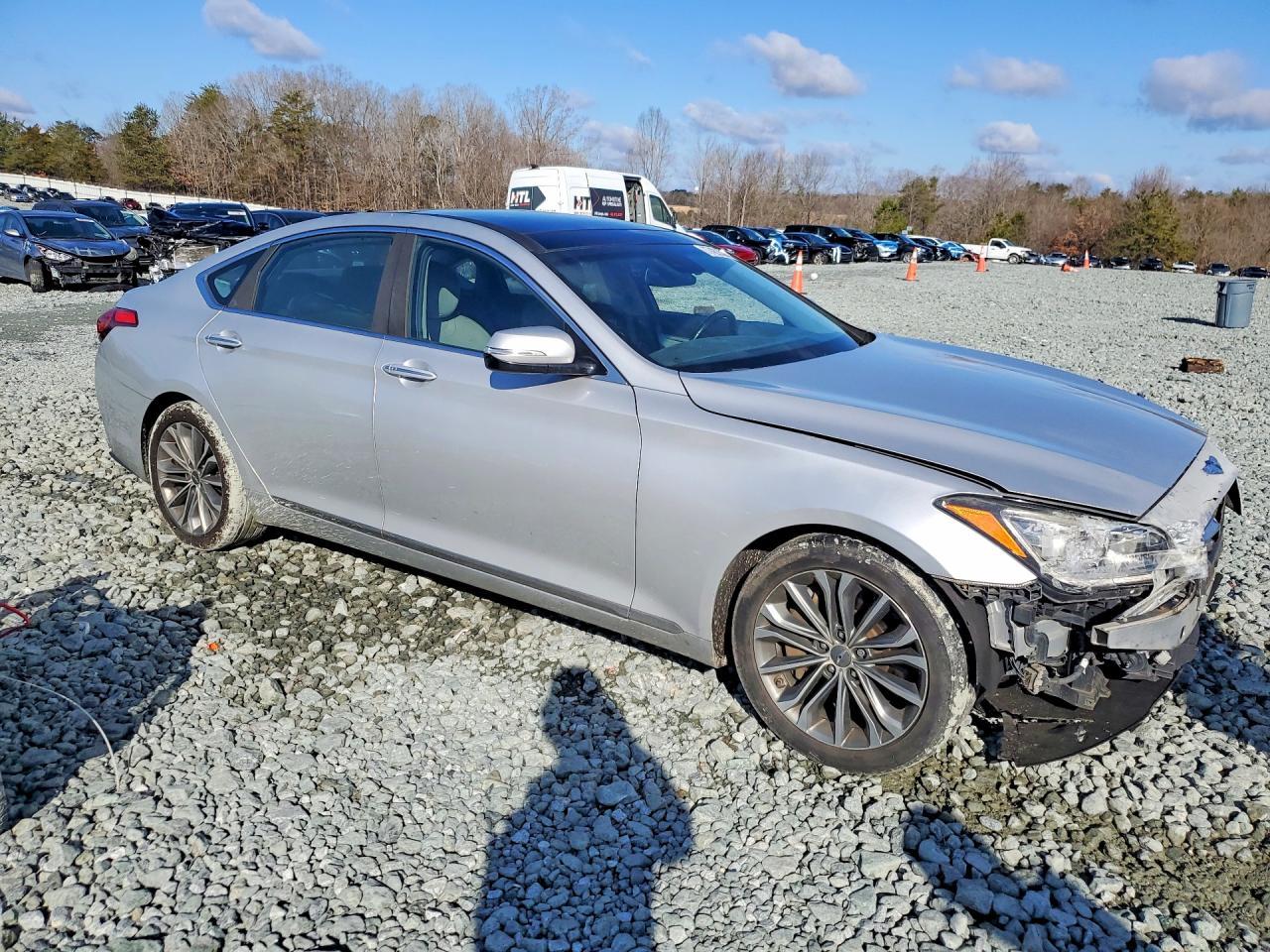 2015 Hyundai Genesis 3.8L - zdjęcie 4