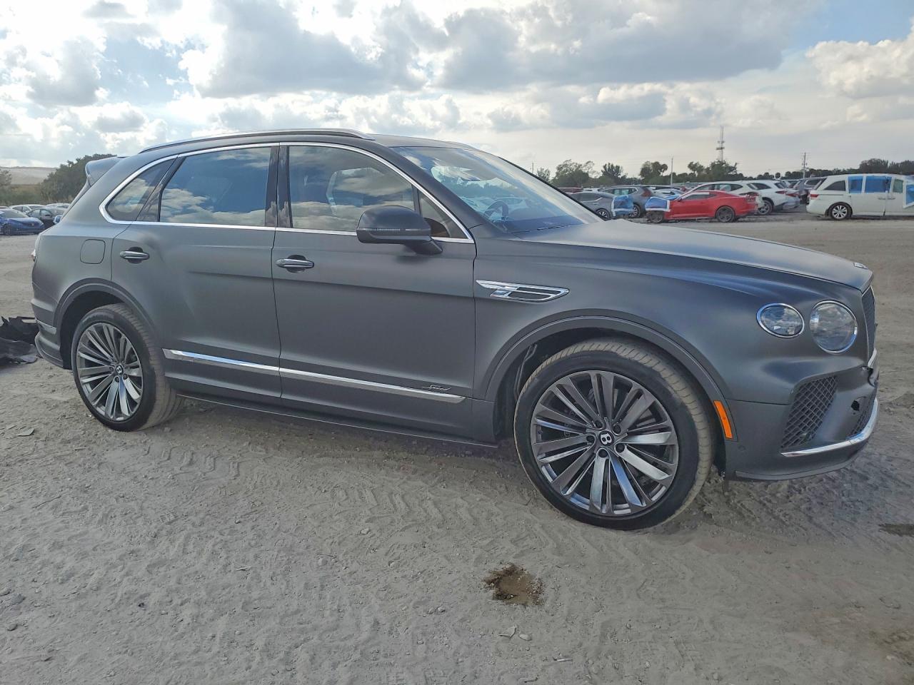 2021 Bentley Bentayga Speed - zdjęcie 4