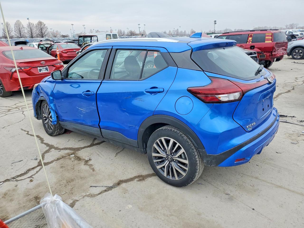 2021 Nissan Kicks Sv - zdjęcie 2