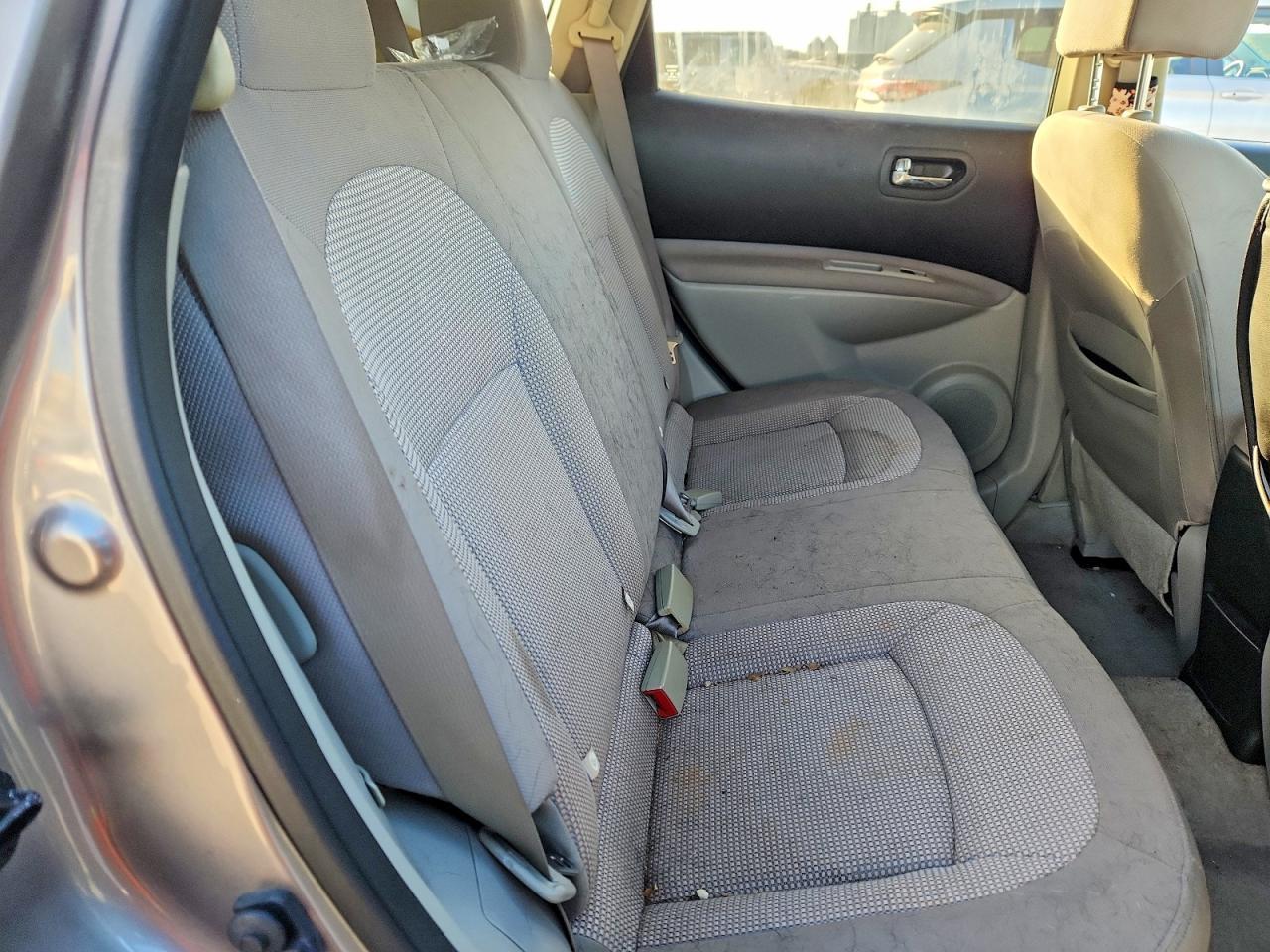 2013 Nissan Rogue S - zdjęcie 11