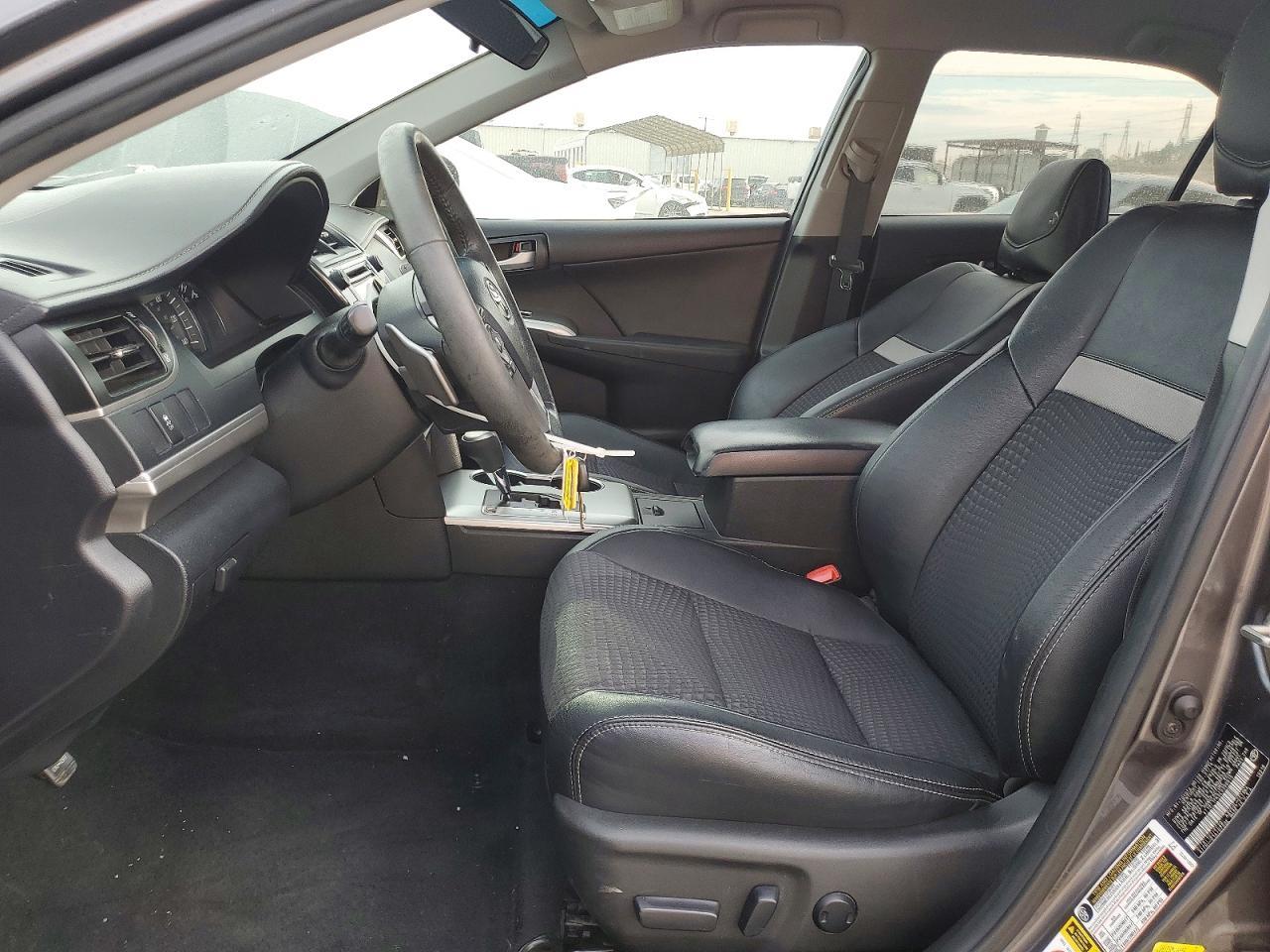 2014 Toyota Camry L - zdjęcie 7