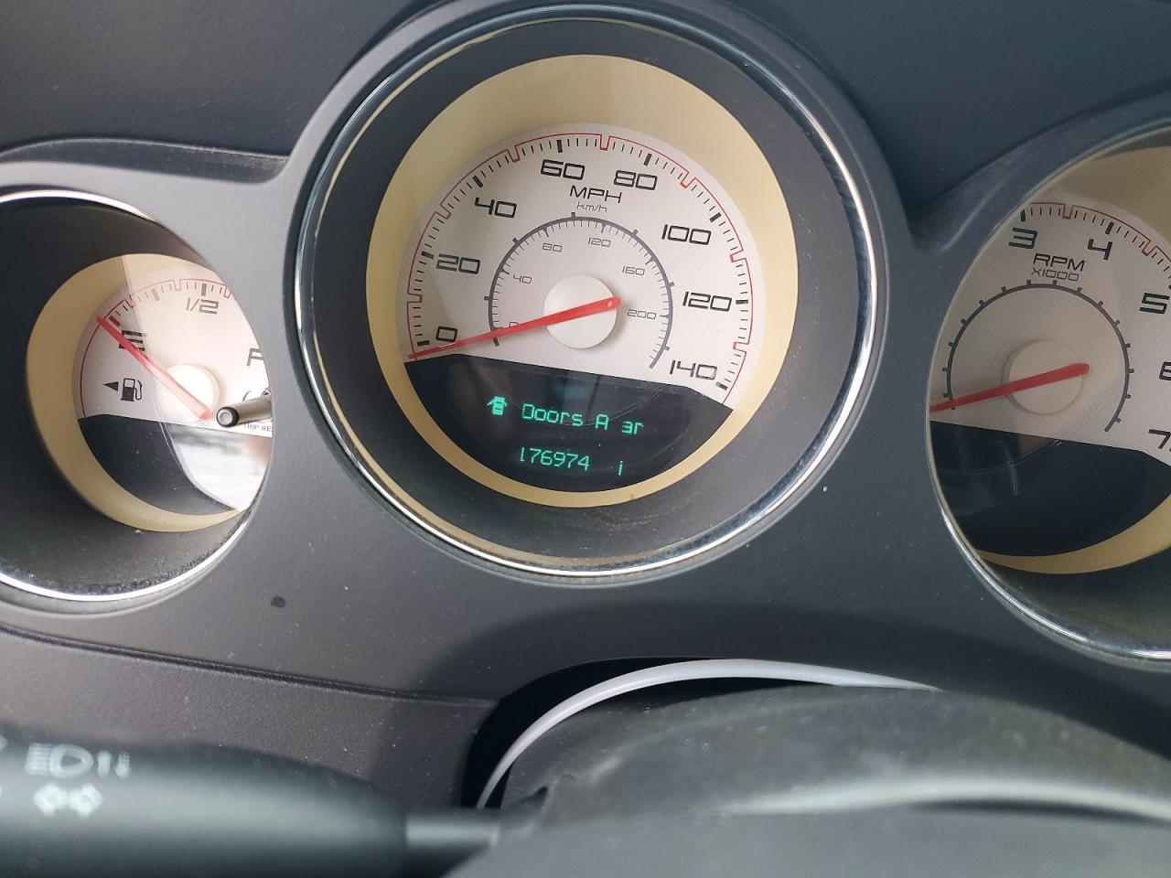 2013 Dodge Challenger Sxt - zdjęcie 9