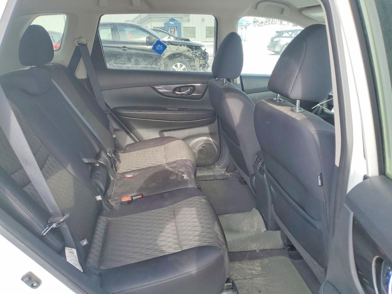 2017 Nissan Rogue S - zdjęcie 10