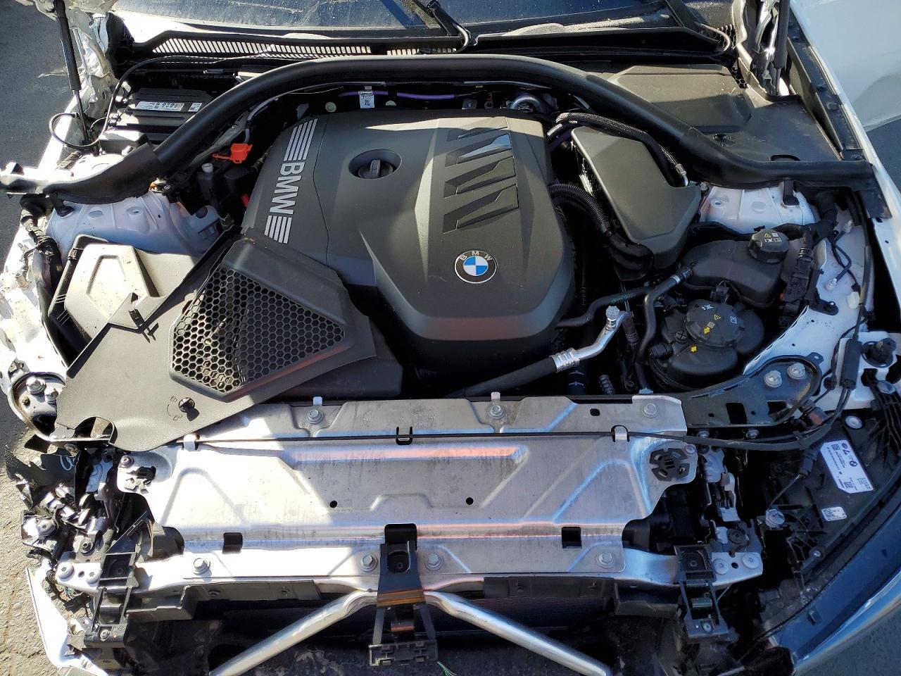 2026 BMW 330Xi - zdjęcie 11