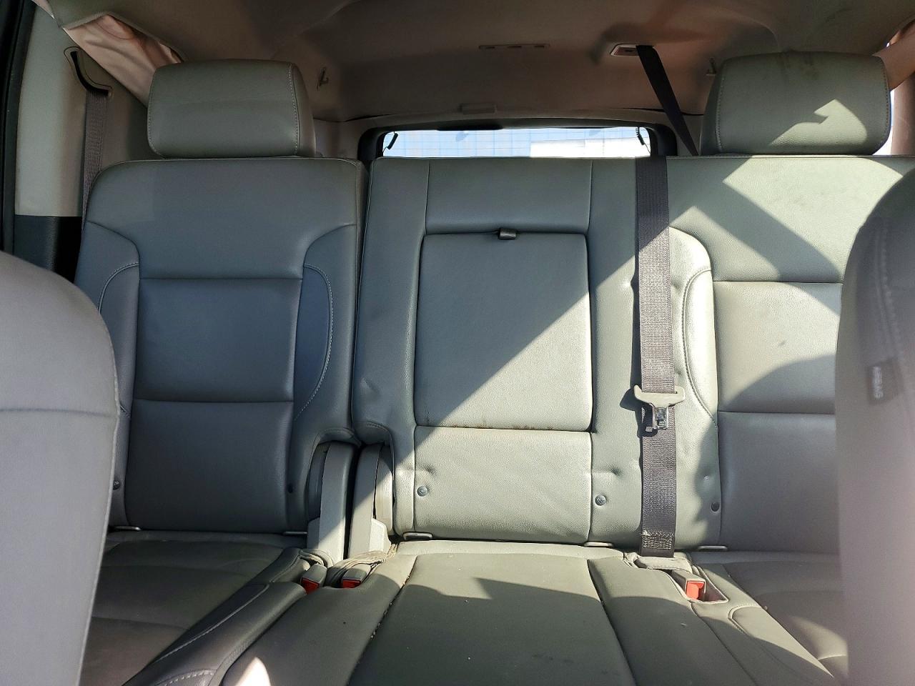 2017 Chevrolet Suburban K1500 Lt - zdjęcie 10