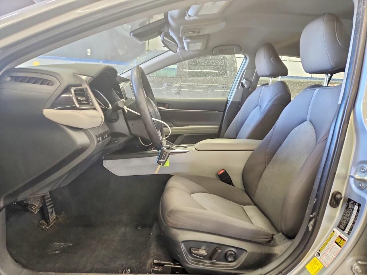 2024 Toyota Camry Le - zdjęcie 7