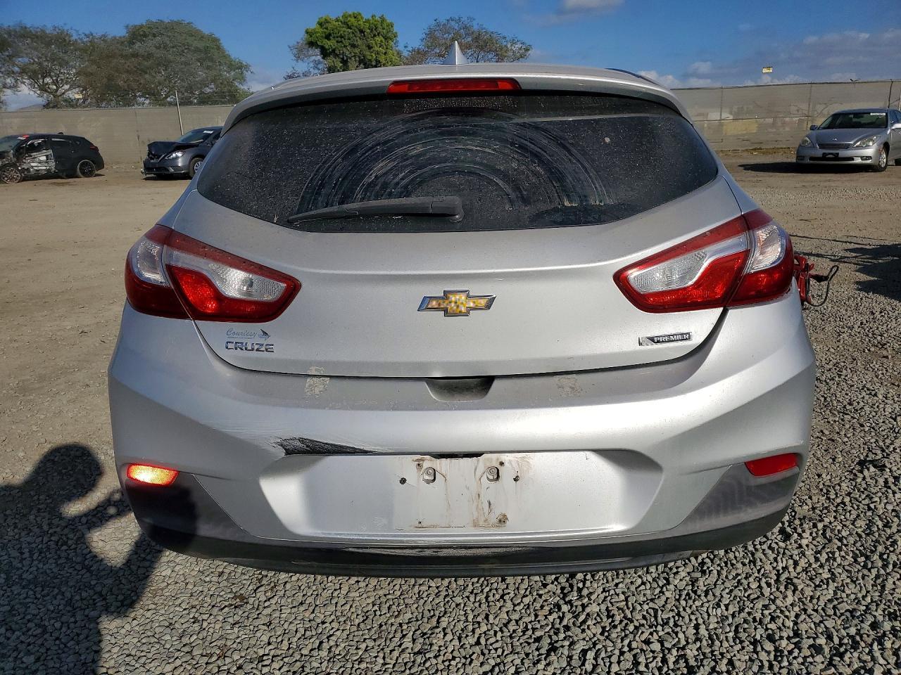 2018 Chevrolet Cruze Premier - zdjęcie 6