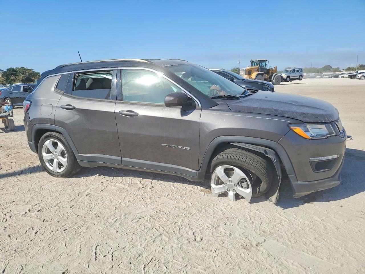 2018 Jeep Compass Latitude - zdjęcie 4