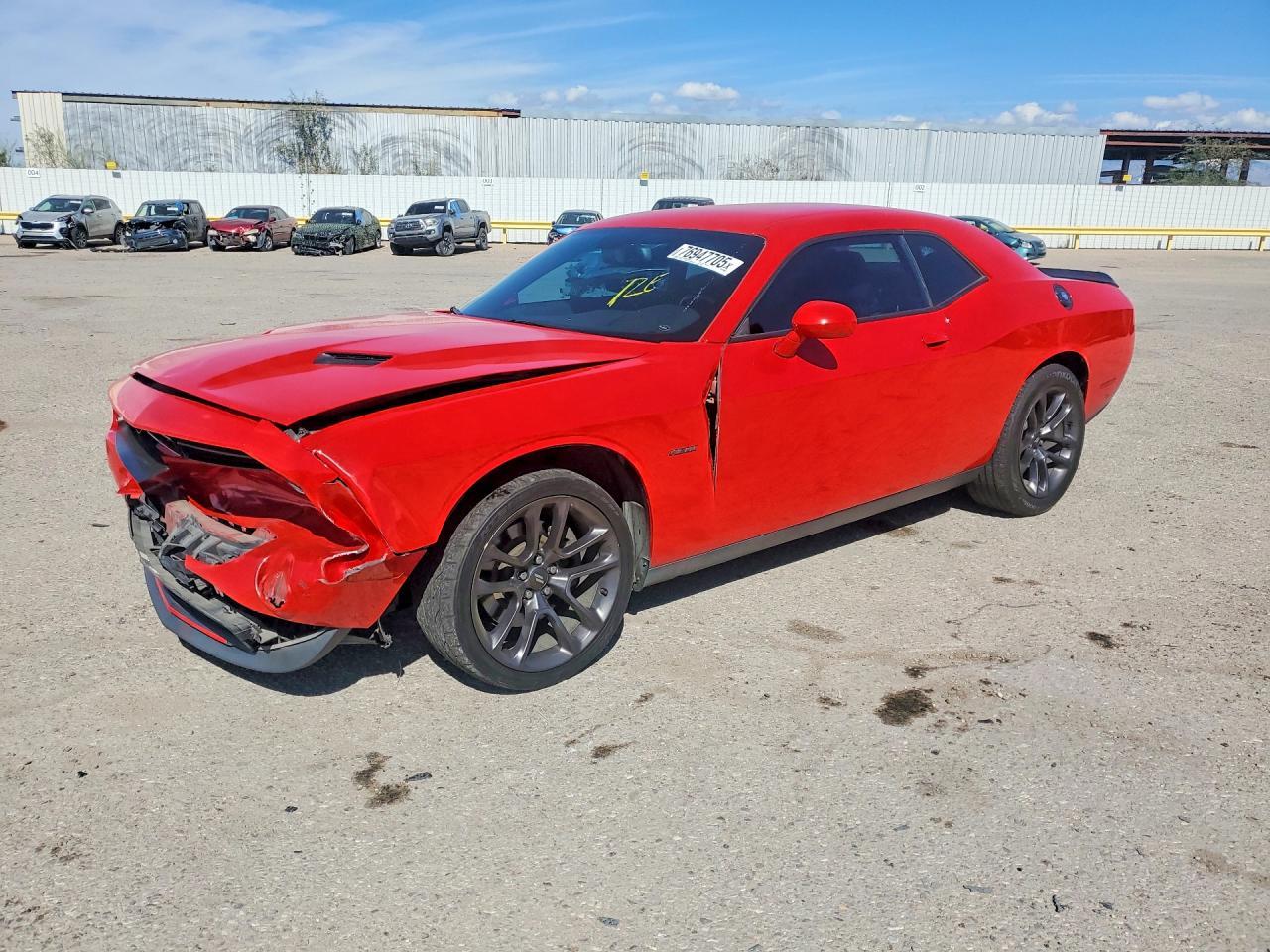 2016 Dodge Challenger R/T - zdjęcie główne