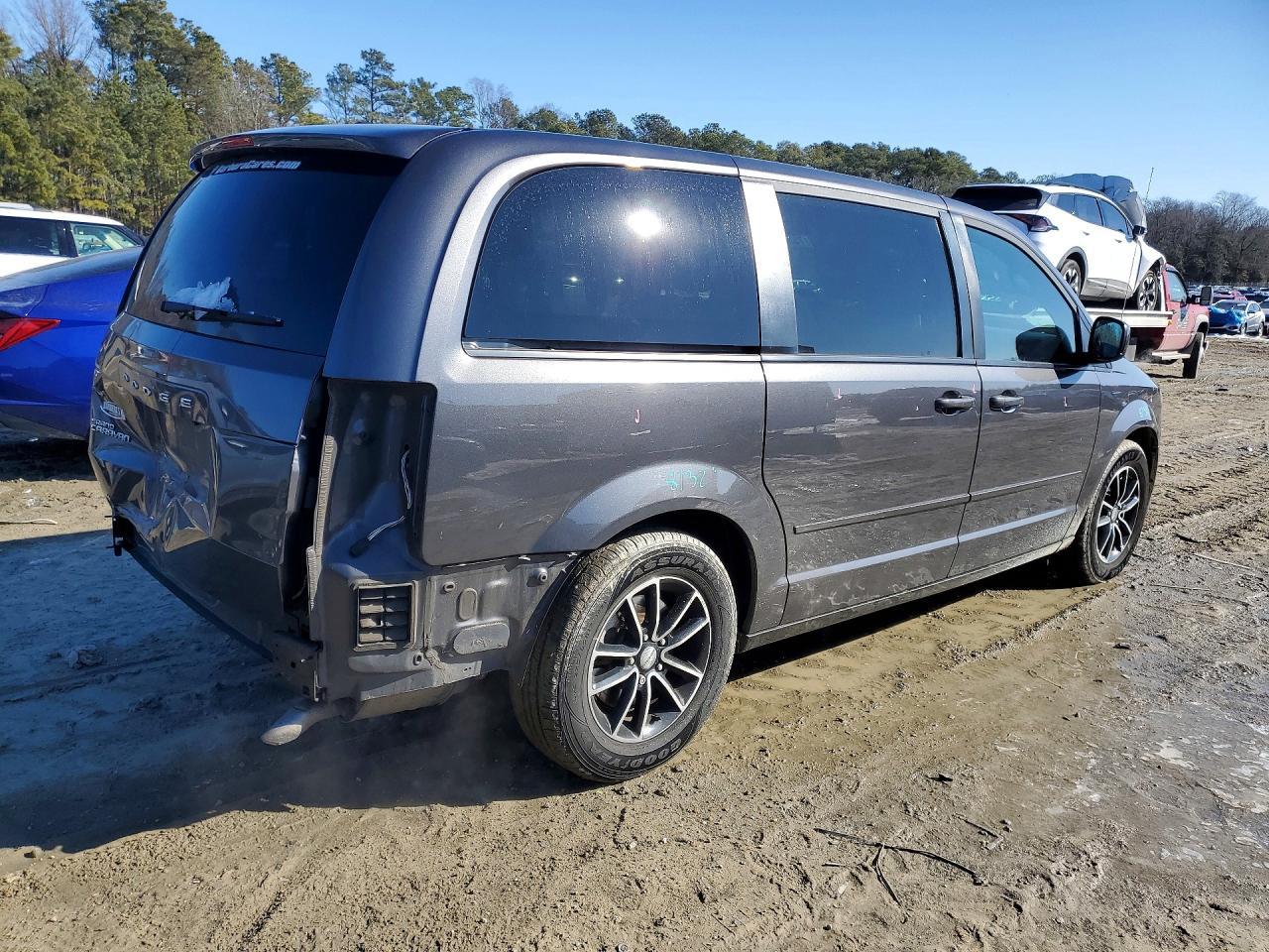 2017 Dodge Grand Caravan Sxt - zdjęcie 3