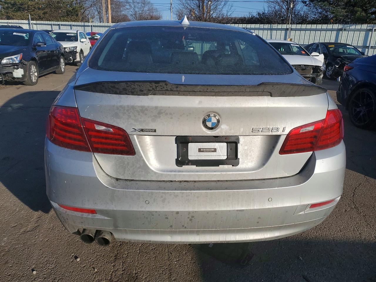 2016 BMW 528 Xi - zdjęcie 6