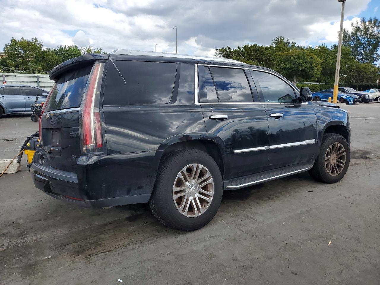 2019 Cadillac Escalade - zdjęcie 3