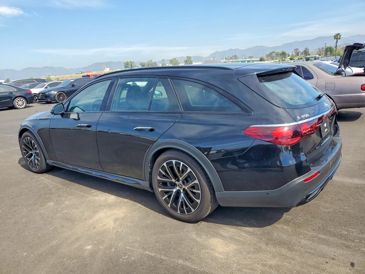 2025 Mercedes-Benz E 450 4M All Terrain - zdjęcie 2