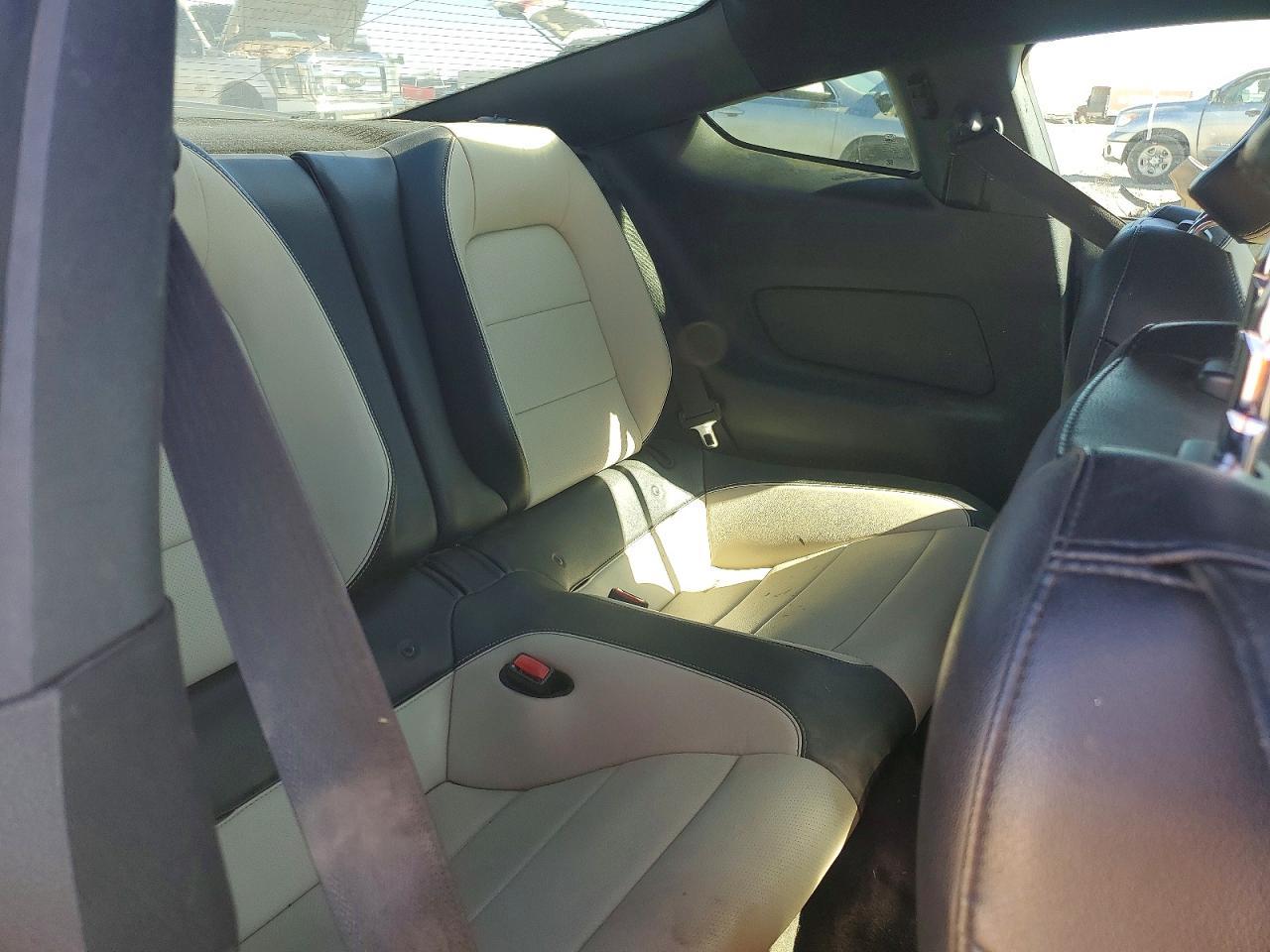 2016 Ford Mustang - zdjęcie 10