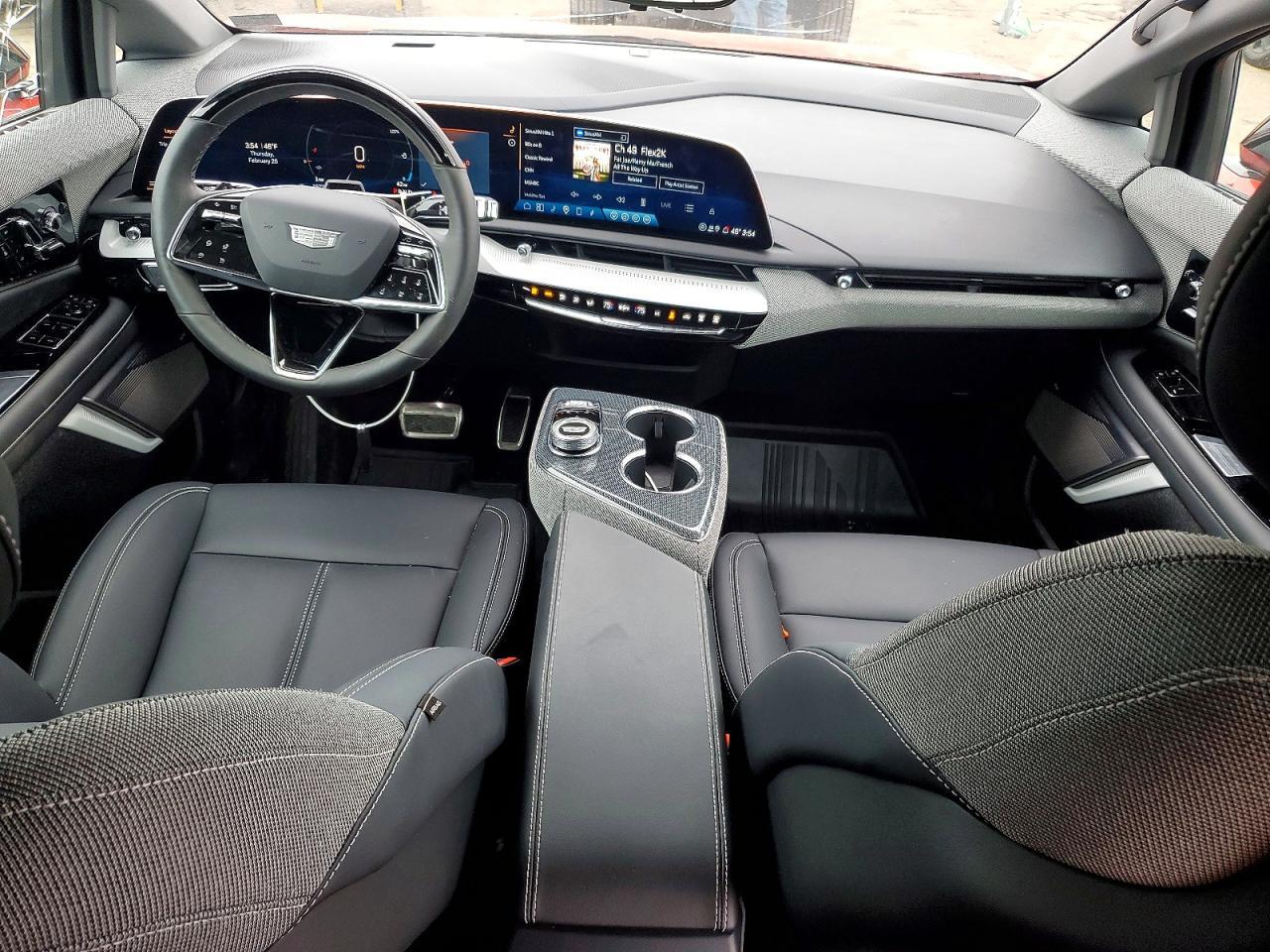 2025 Cadillac Optiq Sport - zdjęcie 8