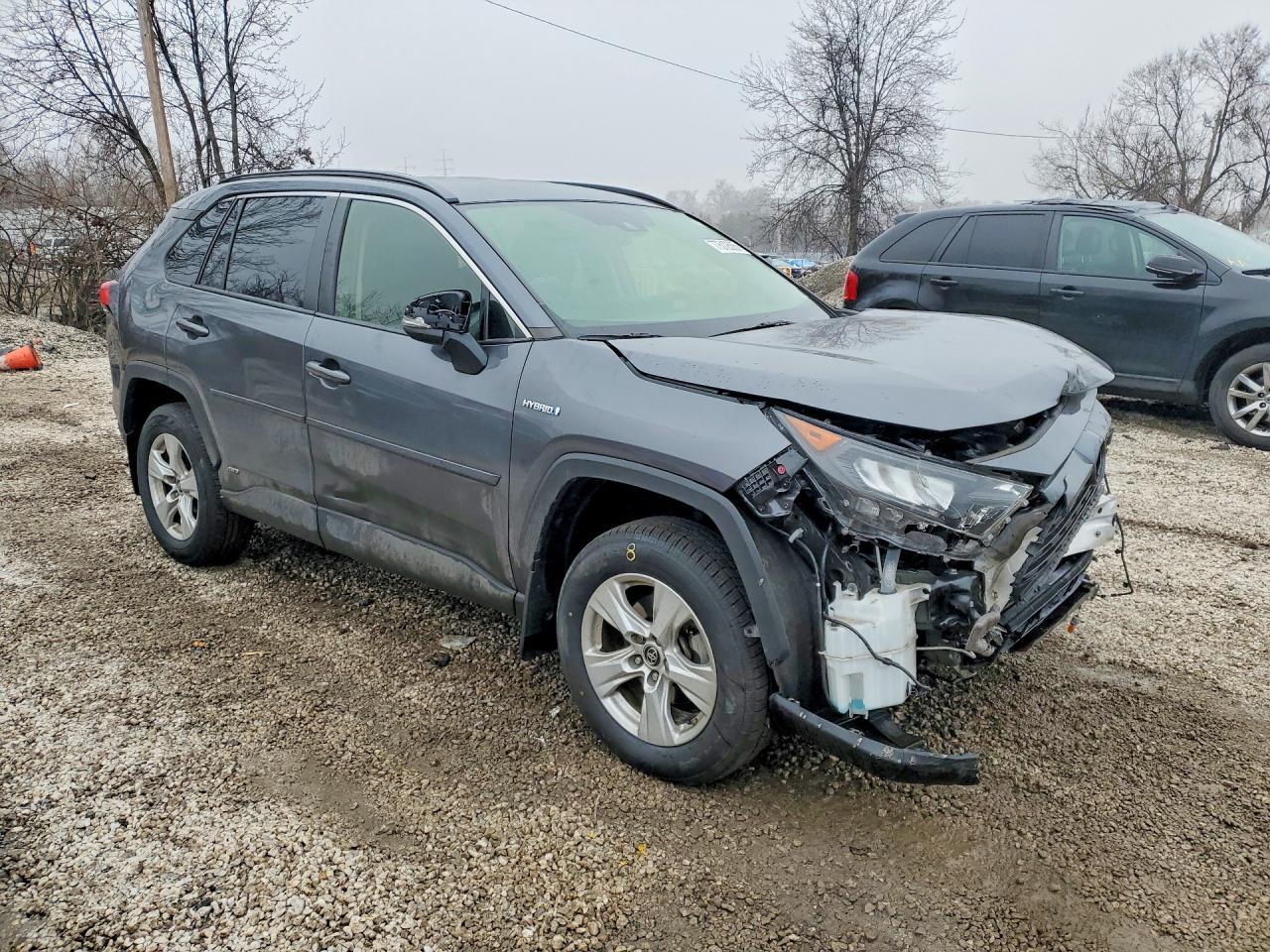 2019 Toyota Rav4 Hybrid Le - zdjęcie 4