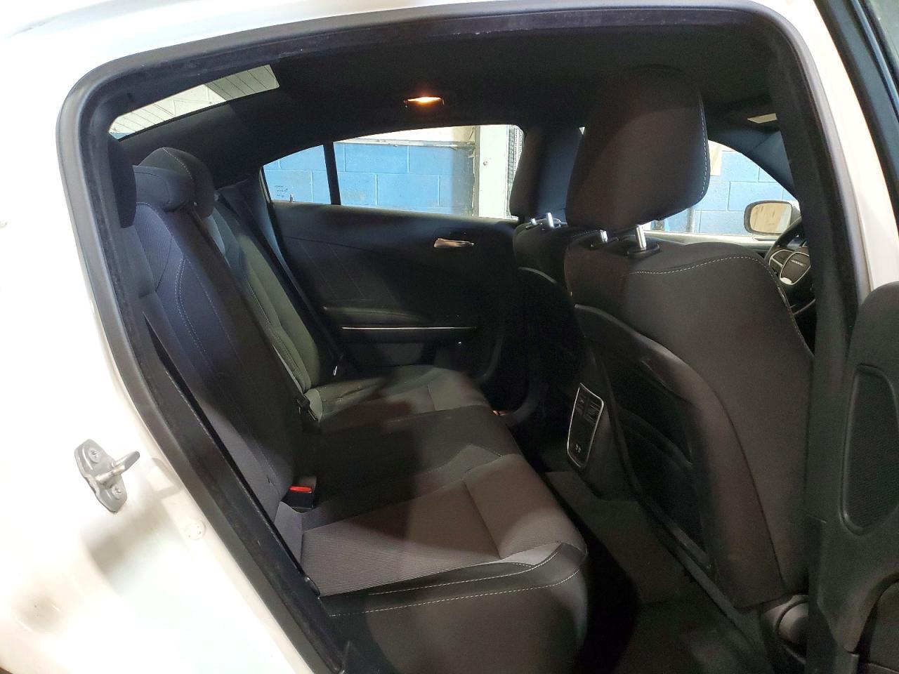 2016 Dodge Charger Sxt - zdjęcie 10