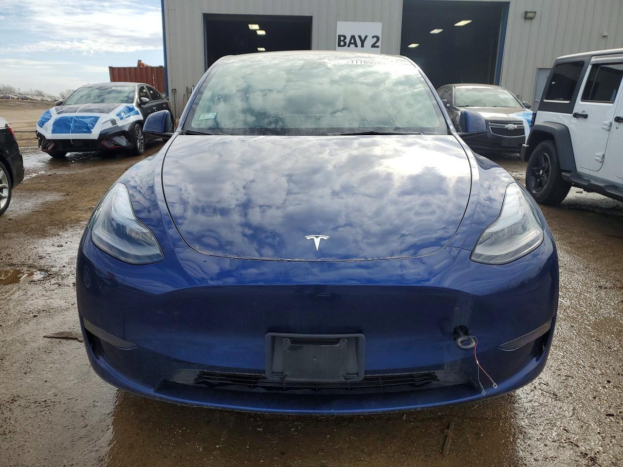 2024 Tesla Model Y - zdjęcie 5
