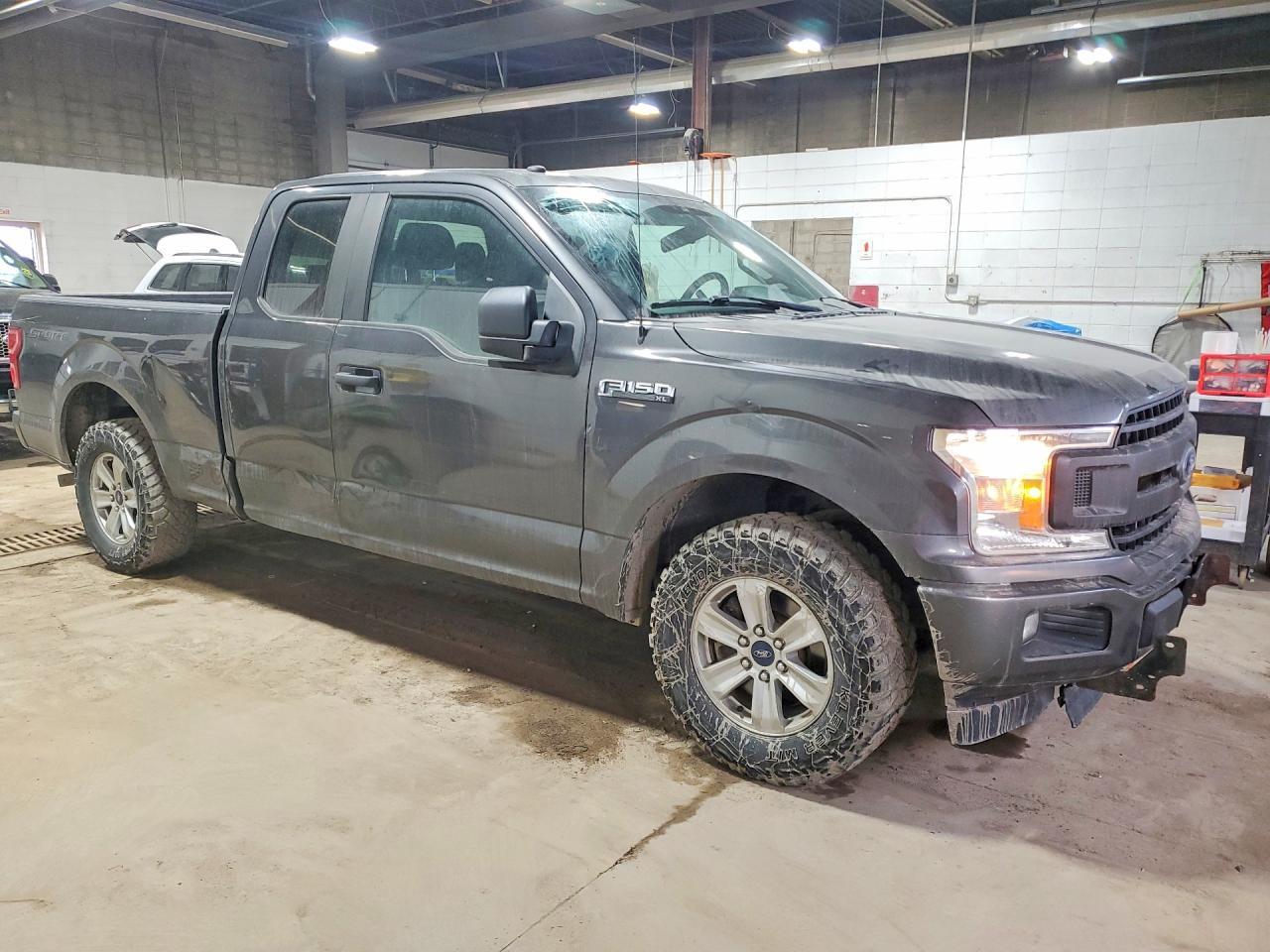 2019 Ford F150 Super Cab - zdjęcie 4