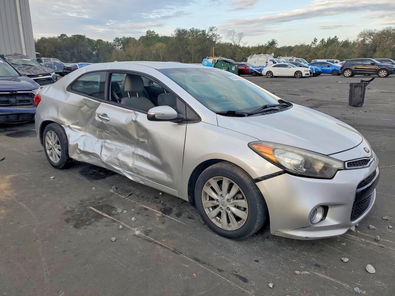 Kia Forte - zdjęcie 4