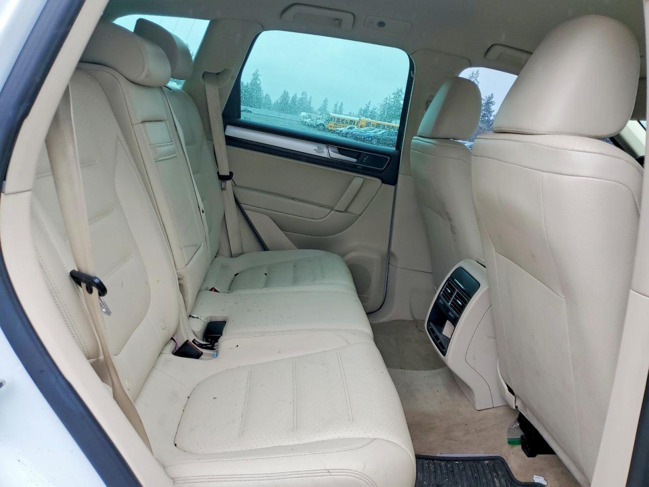2015 Mercedes-Benz C 300 - zdjęcie 11