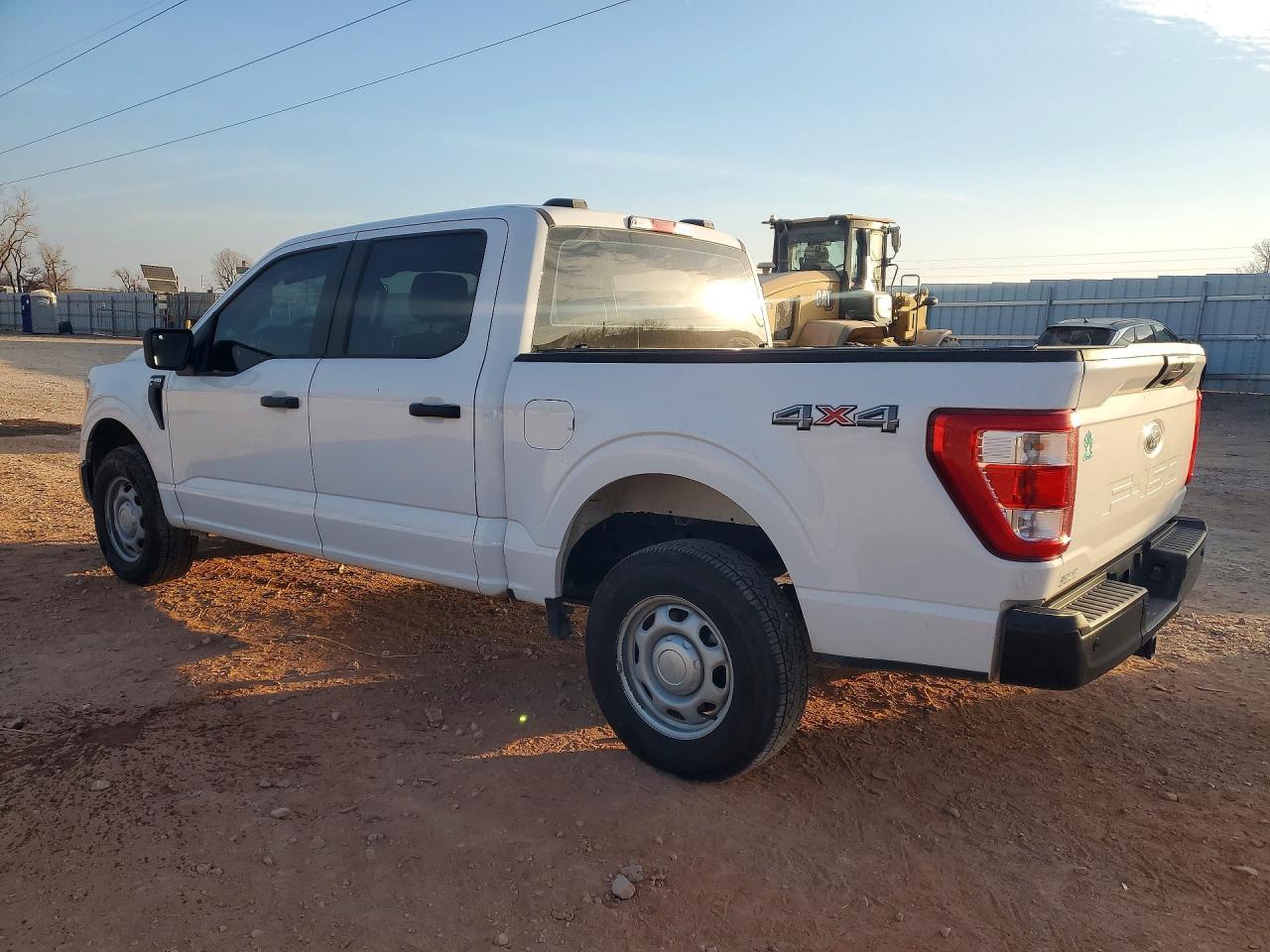2022 Ford F150 Supercrew - zdjęcie 2