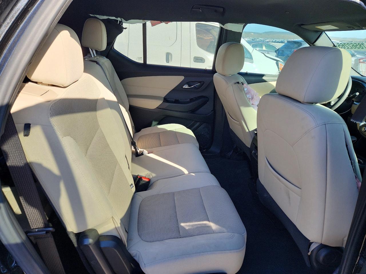 2023 Chevrolet Traverse Ls - zdjęcie 10