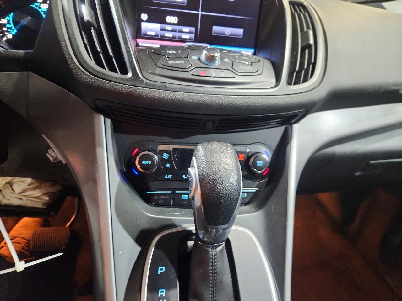 2013 Ford Escape - zdjęcie 10