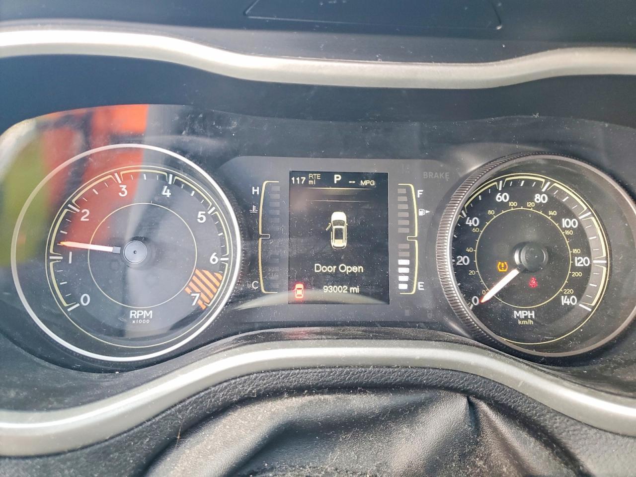 2014 Jeep Cherokee Sport - zdjęcie 9