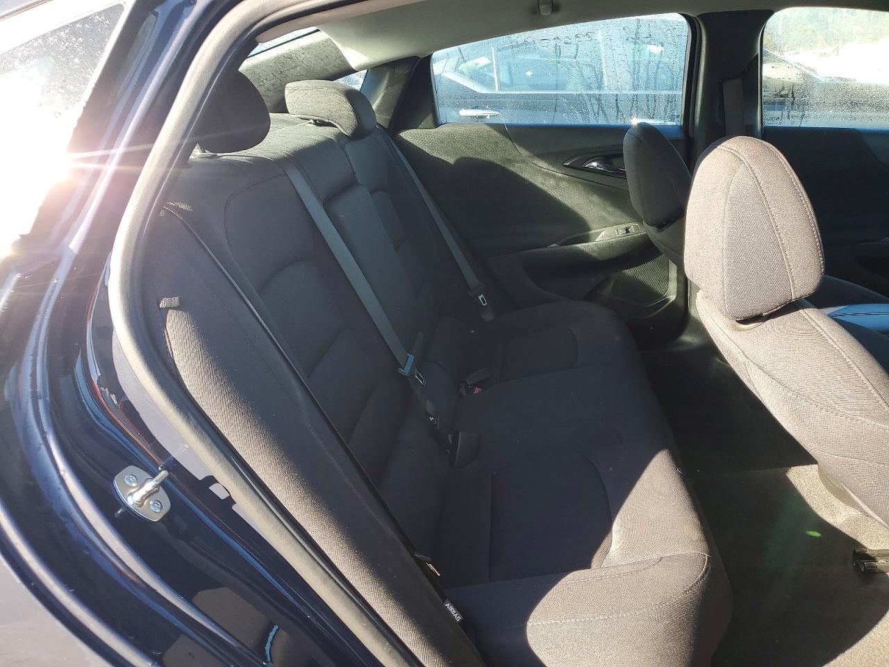 2025 Chevrolet Malibu Lt - zdjęcie 10