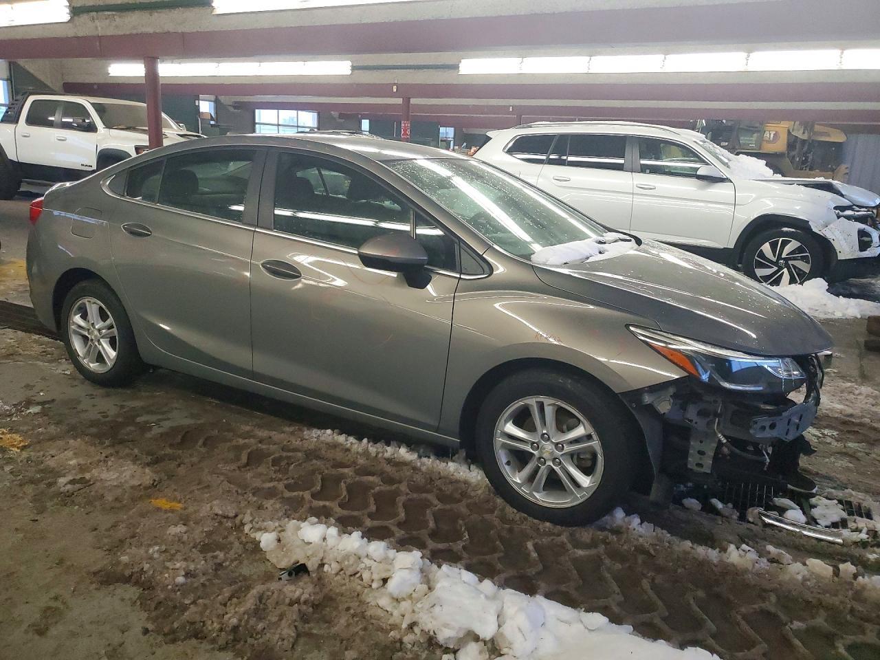 2017 Chevrolet Cruze Lt - zdjęcie 4