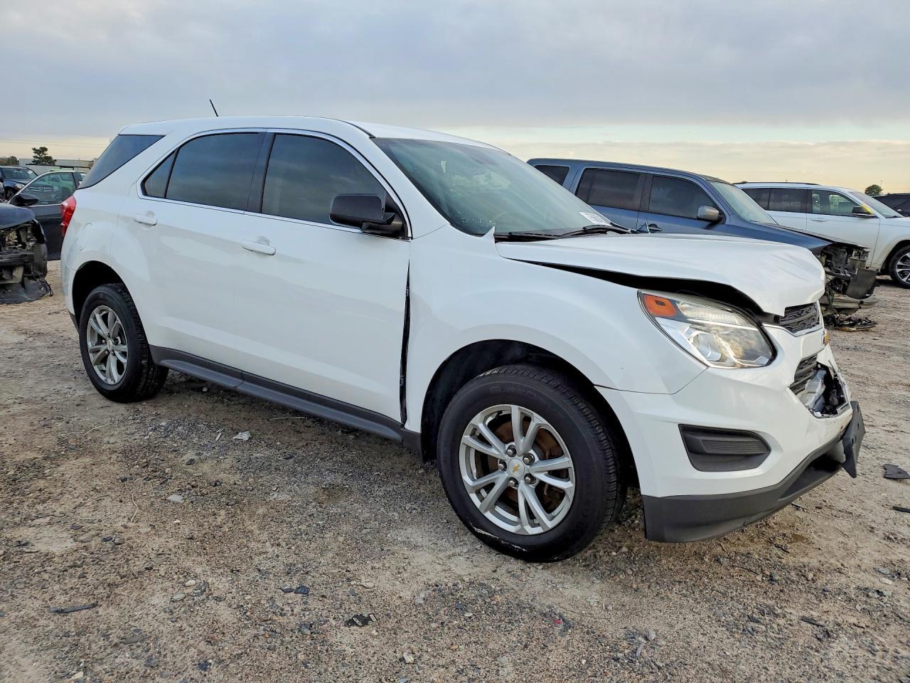 2017 Chevrolet Equinox Ls - zdjęcie 4