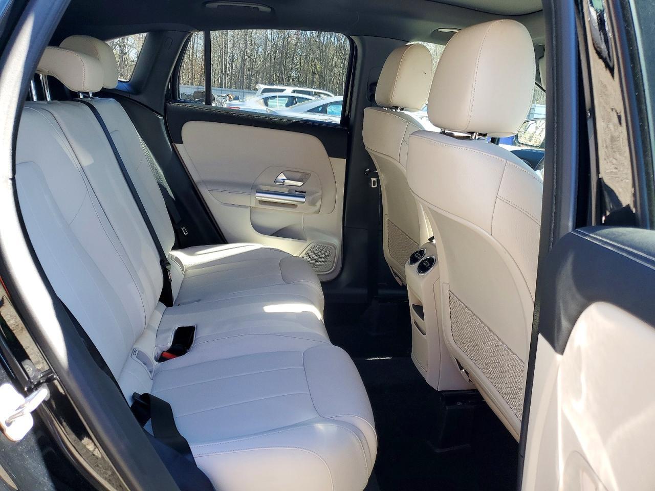 2025 Mercedes-Benz Gla 250 - zdjęcie 11