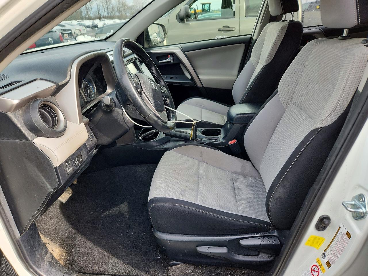 2016 Toyota Rav4 Xle - zdjęcie 7