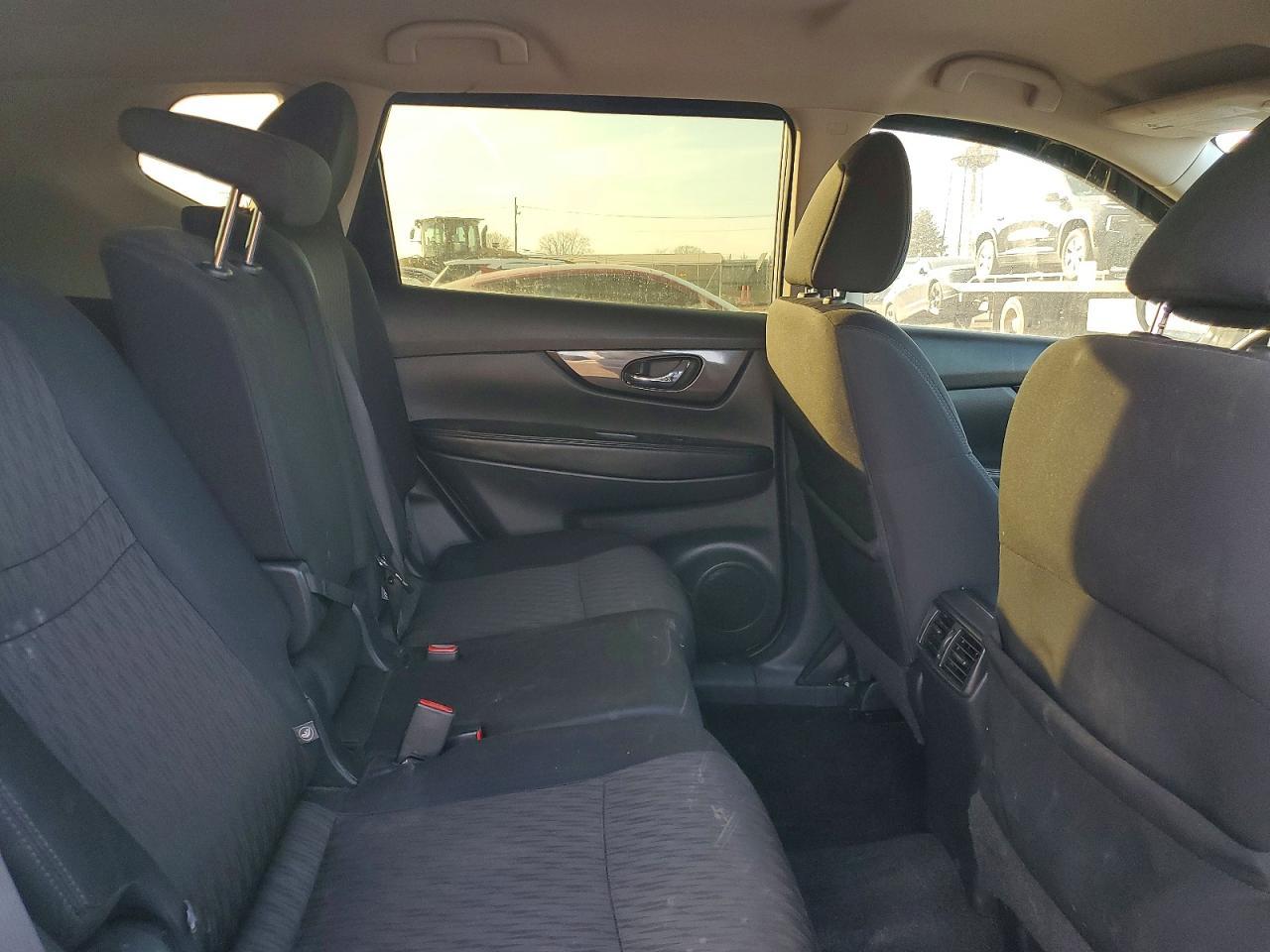 2018 Nissan Rogue S - zdjęcie 11