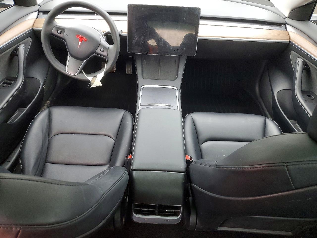 2023 Tesla Model 3 - zdjęcie 8